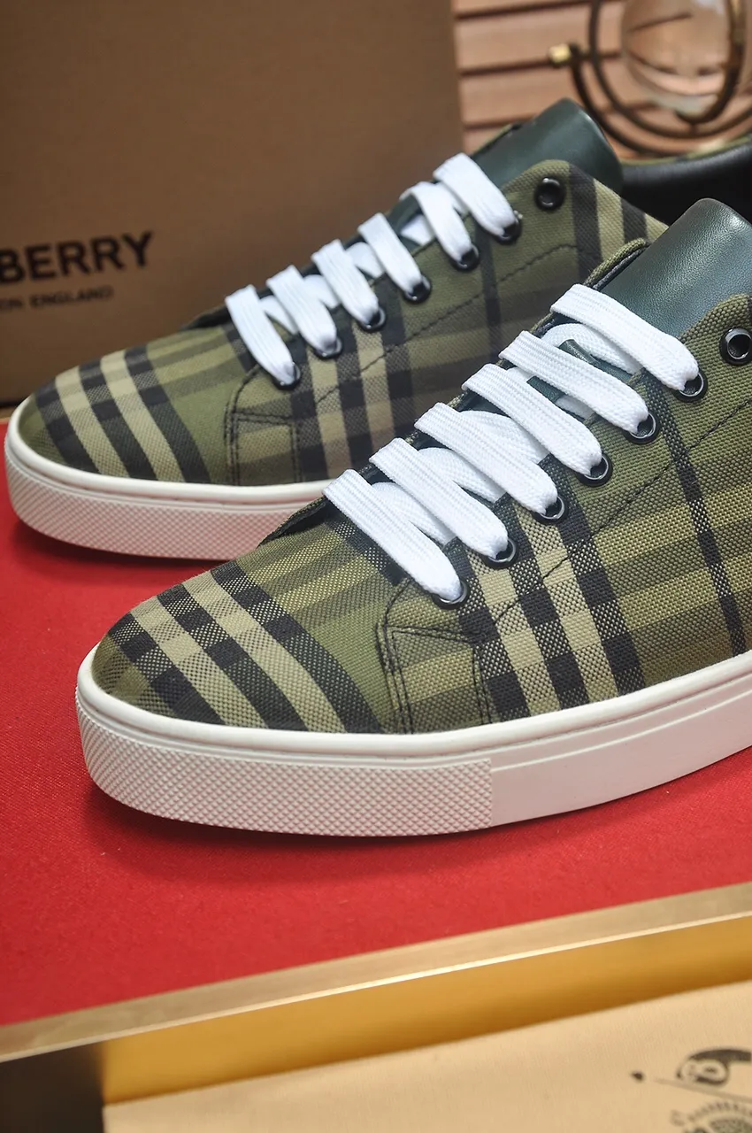 Men's shoes💰480💶[Burberry] (cowhide lining) classic low-top sneakers｜Imported cowhide with classic plaid fabric｜Cow leather lining｜Original outsole｜Fine workmanship and comfortable to wear Size: 38-44 (customized at 45)